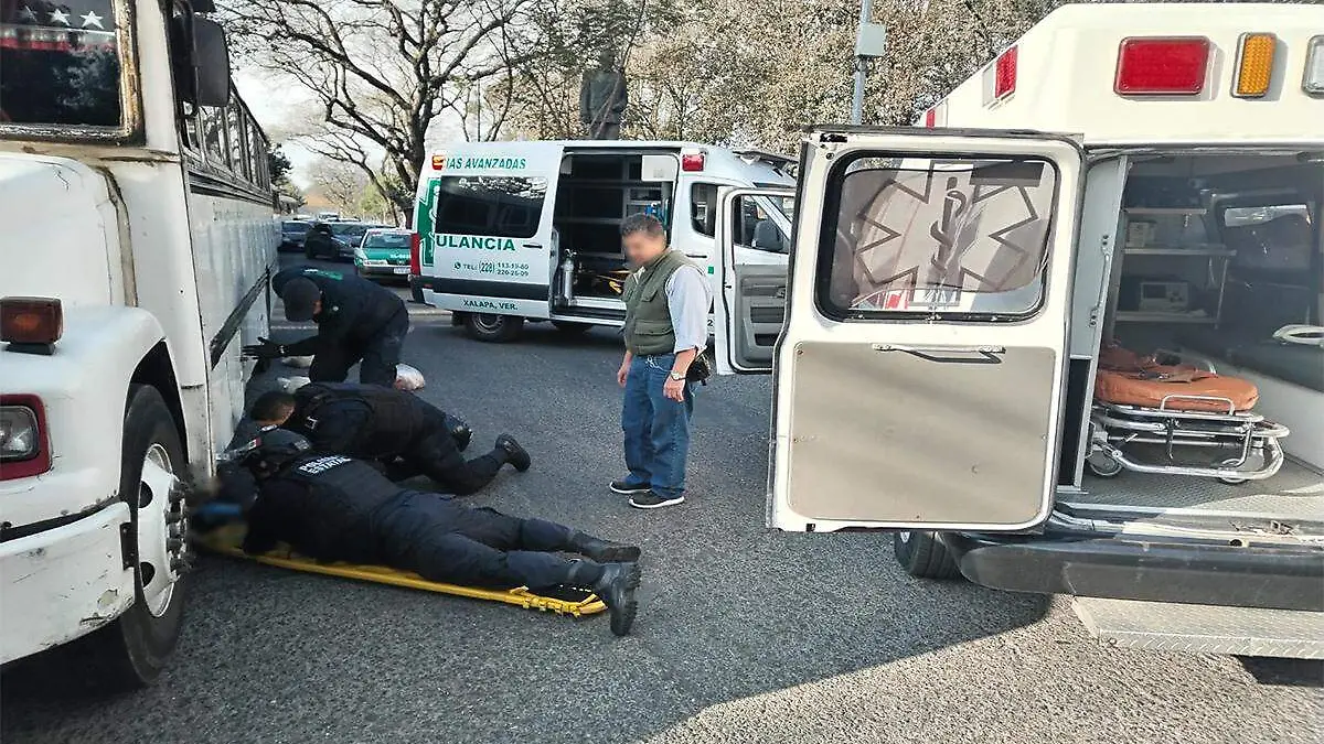 Arrollan a motociclista en Xalapa